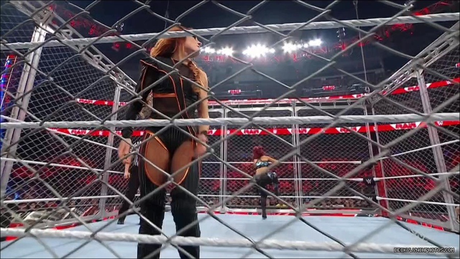 WWE_Monday_Night_RAW_2023_02_06_720p_HDTV_x264-Star_mp4_007116366.jpg