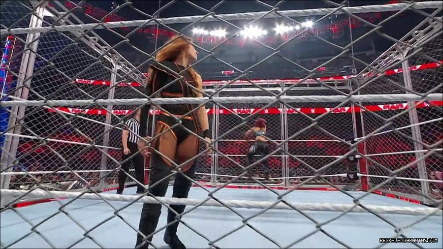 WWE_Monday_Night_RAW_2023_02_06_720p_HDTV_x264-Star_mp4_007116766.jpg