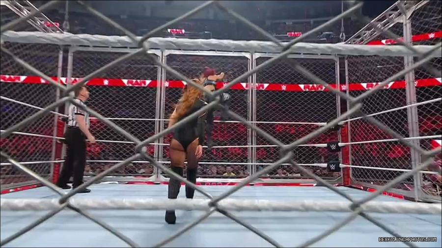 WWE_Monday_Night_RAW_2023_02_06_720p_HDTV_x264-Star_mp4_007118366.jpg