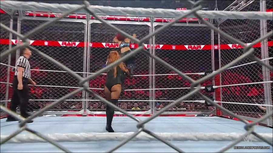 WWE_Monday_Night_RAW_2023_02_06_720p_HDTV_x264-Star_mp4_007118766.jpg