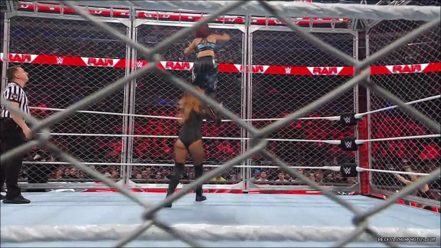 WWE_Monday_Night_RAW_2023_02_06_720p_HDTV_x264-Star_mp4_007119166.jpg