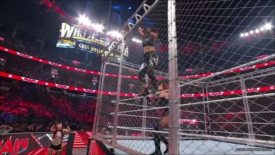 WWE_Monday_Night_RAW_2023_02_06_720p_HDTV_x264-Star_mp4_007119566.jpg
