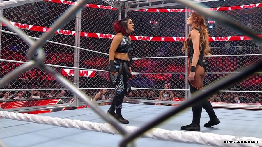 WWE_Monday_Night_RAW_2023_02_06_720p_HDTV_x264-Star_mp4_007129966.jpg