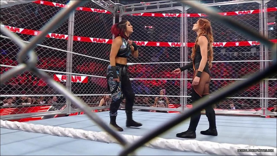 WWE_Monday_Night_RAW_2023_02_06_720p_HDTV_x264-Star_mp4_007130366.jpg