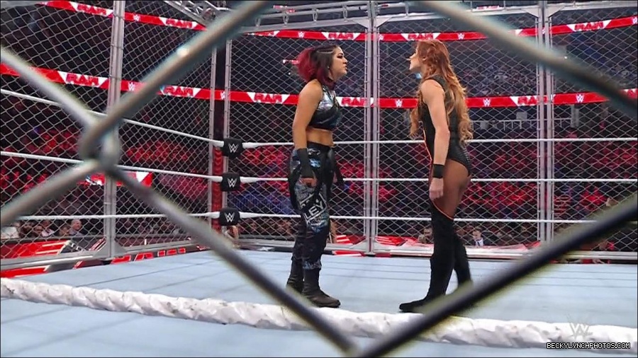 WWE_Monday_Night_RAW_2023_02_06_720p_HDTV_x264-Star_mp4_007131966.jpg