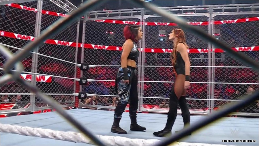 WWE_Monday_Night_RAW_2023_02_06_720p_HDTV_x264-Star_mp4_007132766.jpg