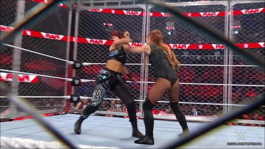 WWE_Monday_Night_RAW_2023_02_06_720p_HDTV_x264-Star_mp4_007135566.jpg