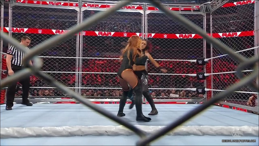 WWE_Monday_Night_RAW_2023_02_06_720p_HDTV_x264-Star_mp4_007139566.jpg