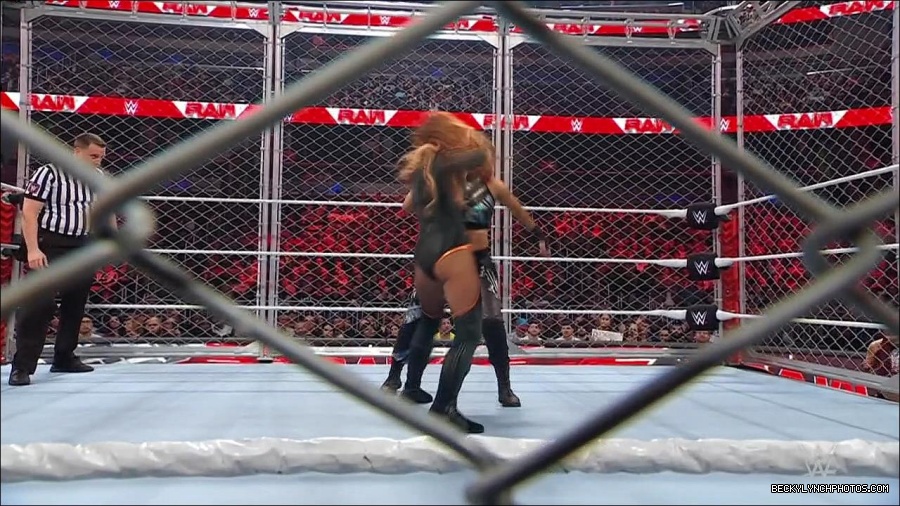 WWE_Monday_Night_RAW_2023_02_06_720p_HDTV_x264-Star_mp4_007139966.jpg