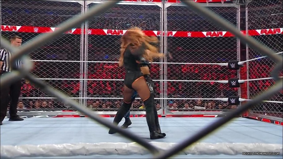 WWE_Monday_Night_RAW_2023_02_06_720p_HDTV_x264-Star_mp4_007141166.jpg