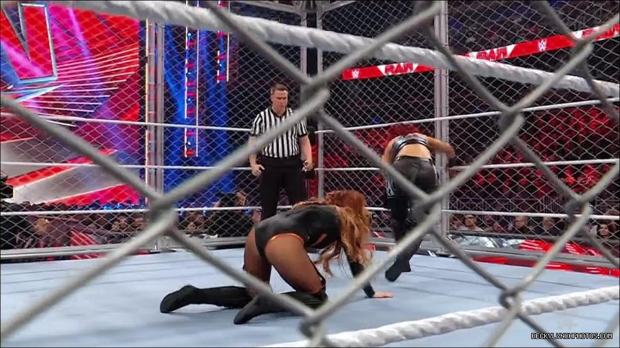 WWE_Monday_Night_RAW_2023_02_06_720p_HDTV_x264-Star_mp4_007144766.jpg