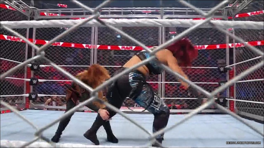 WWE_Monday_Night_RAW_2023_02_06_720p_HDTV_x264-Star_mp4_007147966.jpg