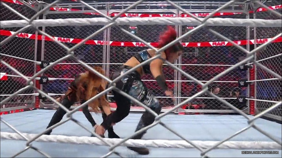 WWE_Monday_Night_RAW_2023_02_06_720p_HDTV_x264-Star_mp4_007148366.jpg