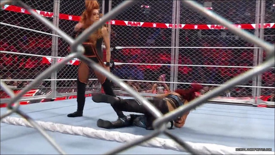 WWE_Monday_Night_RAW_2023_02_06_720p_HDTV_x264-Star_mp4_007149566.jpg