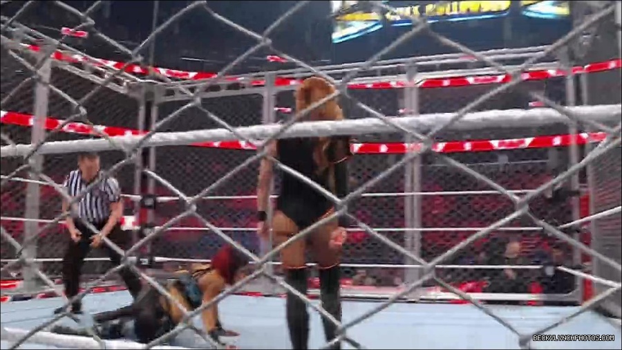 WWE_Monday_Night_RAW_2023_02_06_720p_HDTV_x264-Star_mp4_007153966.jpg