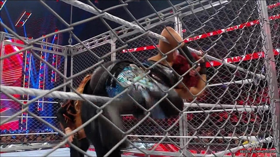 WWE_Monday_Night_RAW_2023_02_06_720p_HDTV_x264-Star_mp4_007165166.jpg