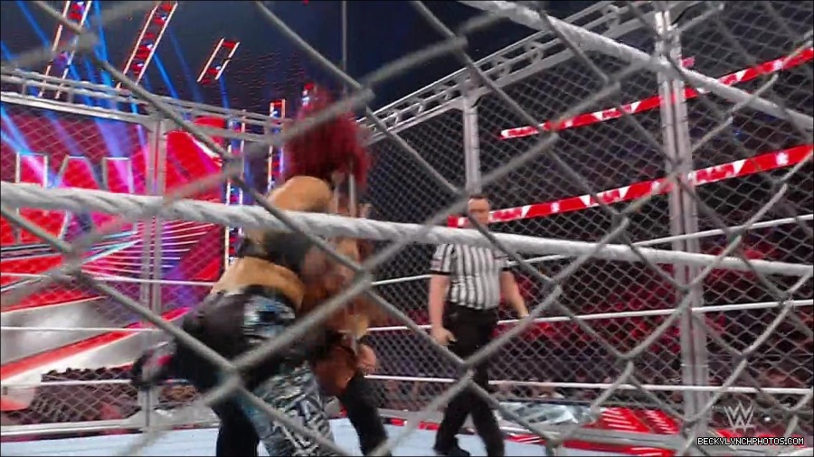 WWE_Monday_Night_RAW_2023_02_06_720p_HDTV_x264-Star_mp4_007166366.jpg