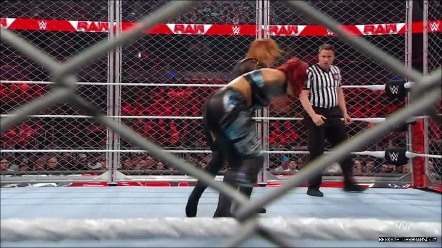 WWE_Monday_Night_RAW_2023_02_06_720p_HDTV_x264-Star_mp4_007167966.jpg