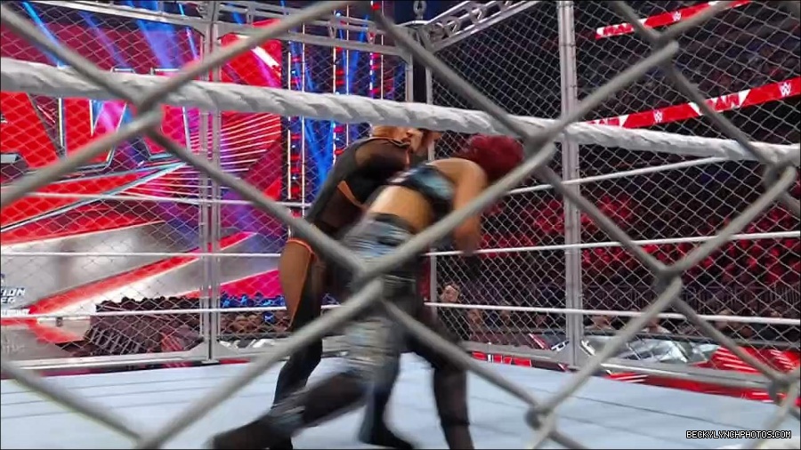 WWE_Monday_Night_RAW_2023_02_06_720p_HDTV_x264-Star_mp4_007168366.jpg