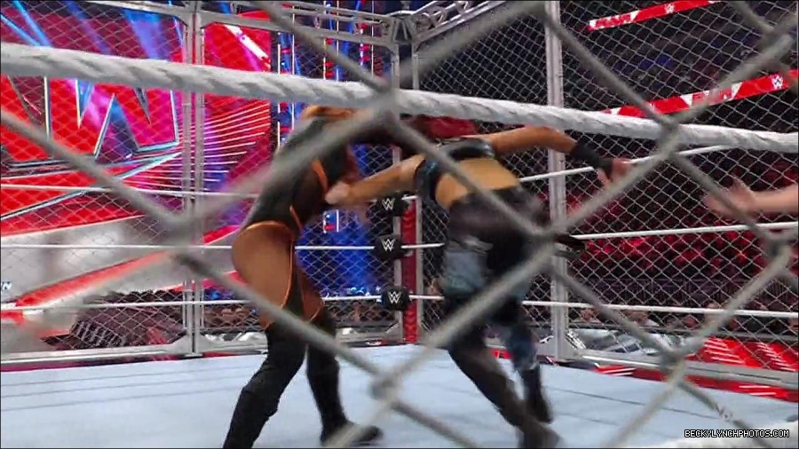 WWE_Monday_Night_RAW_2023_02_06_720p_HDTV_x264-Star_mp4_007168766.jpg