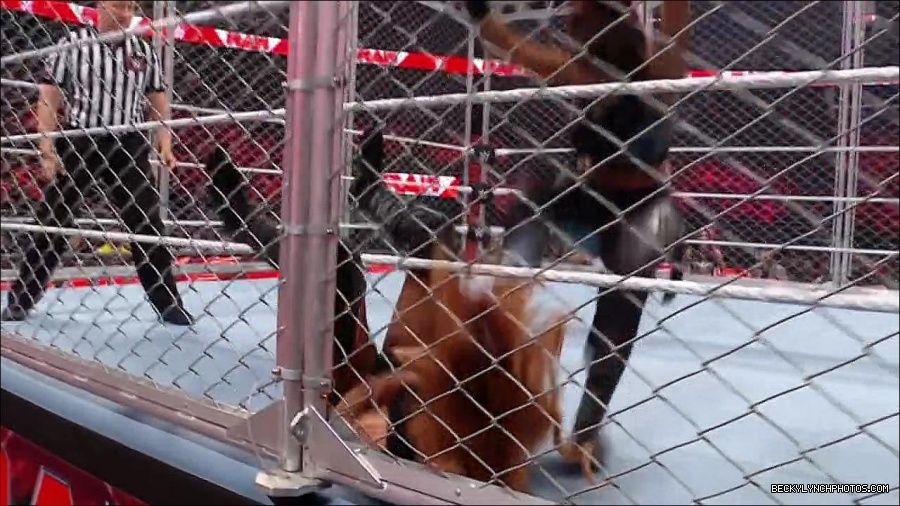 WWE_Monday_Night_RAW_2023_02_06_720p_HDTV_x264-Star_mp4_007187566.jpg
