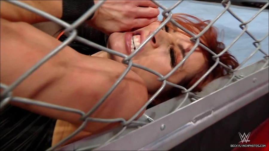 WWE_Monday_Night_RAW_2023_02_06_720p_HDTV_x264-Star_mp4_007191566.jpg