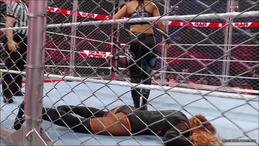 WWE_Monday_Night_RAW_2023_02_06_720p_HDTV_x264-Star_mp4_007194366.jpg