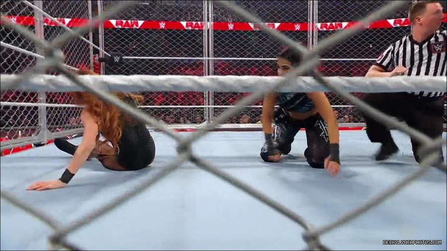 WWE_Monday_Night_RAW_2023_02_06_720p_HDTV_x264-Star_mp4_007200766.jpg