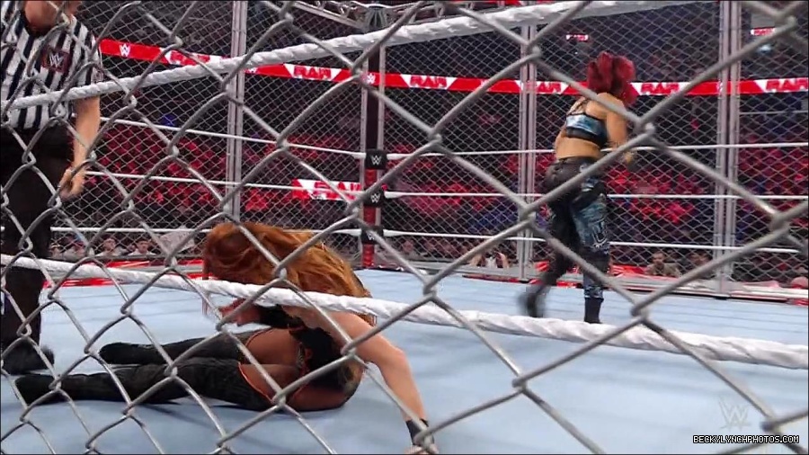 WWE_Monday_Night_RAW_2023_02_06_720p_HDTV_x264-Star_mp4_007204366.jpg