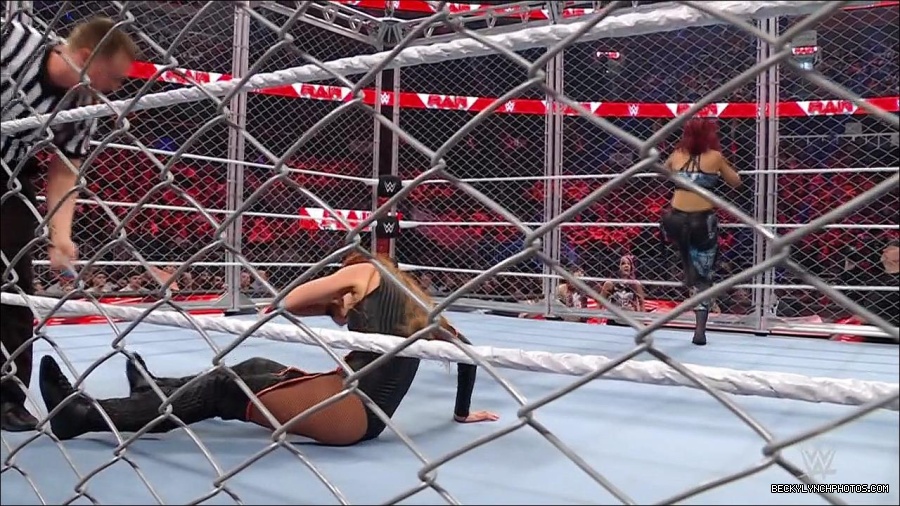 WWE_Monday_Night_RAW_2023_02_06_720p_HDTV_x264-Star_mp4_007205966.jpg