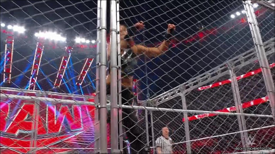 WWE_Monday_Night_RAW_2023_02_06_720p_HDTV_x264-Star_mp4_007207966.jpg