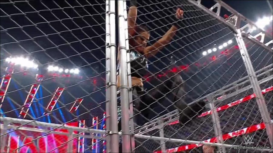 WWE_Monday_Night_RAW_2023_02_06_720p_HDTV_x264-Star_mp4_007209966.jpg