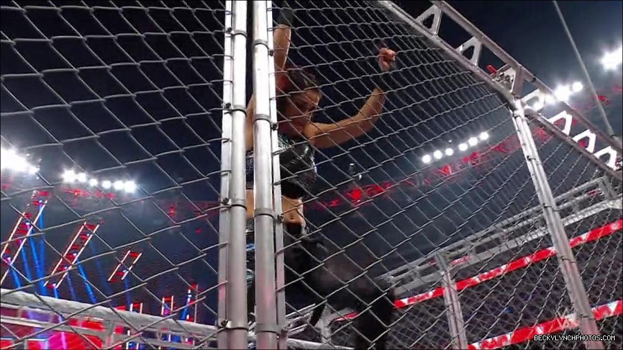 WWE_Monday_Night_RAW_2023_02_06_720p_HDTV_x264-Star_mp4_007210366.jpg