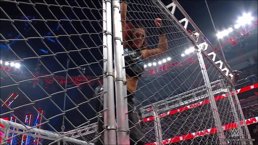 WWE_Monday_Night_RAW_2023_02_06_720p_HDTV_x264-Star_mp4_007211566.jpg