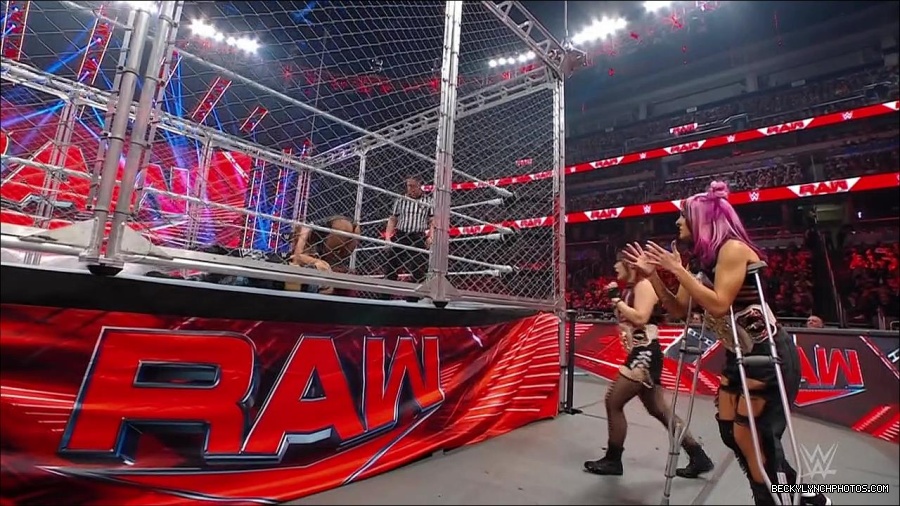 WWE_Monday_Night_RAW_2023_02_06_720p_HDTV_x264-Star_mp4_007217566.jpg