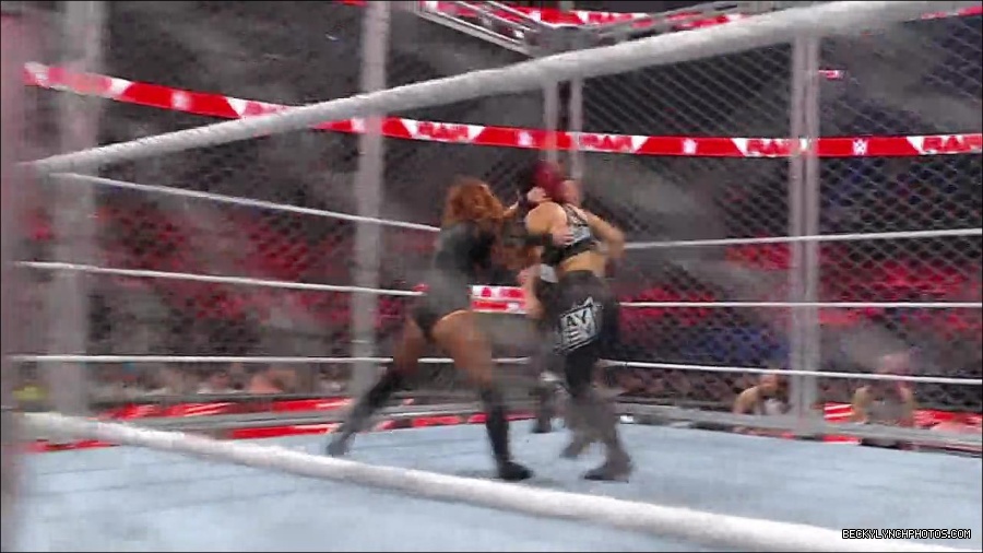 WWE_Monday_Night_RAW_2023_02_06_720p_HDTV_x264-Star_mp4_007220366.jpg