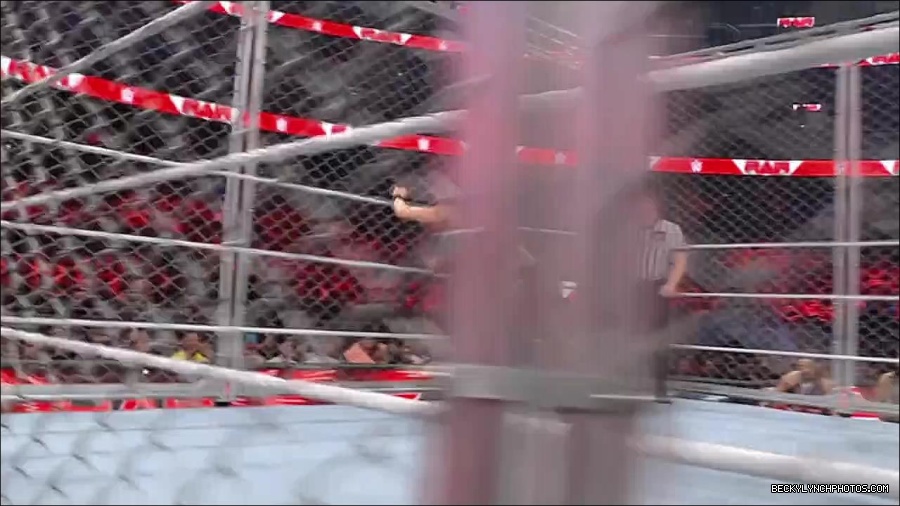 WWE_Monday_Night_RAW_2023_02_06_720p_HDTV_x264-Star_mp4_007220766.jpg