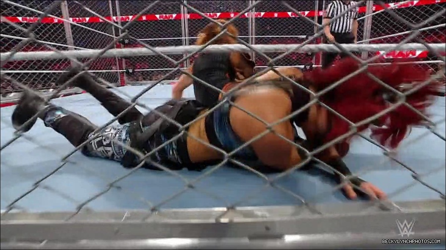 WWE_Monday_Night_RAW_2023_02_06_720p_HDTV_x264-Star_mp4_007233166.jpg