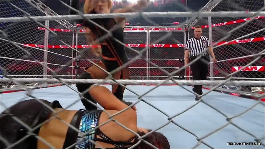 WWE_Monday_Night_RAW_2023_02_06_720p_HDTV_x264-Star_mp4_007241166.jpg