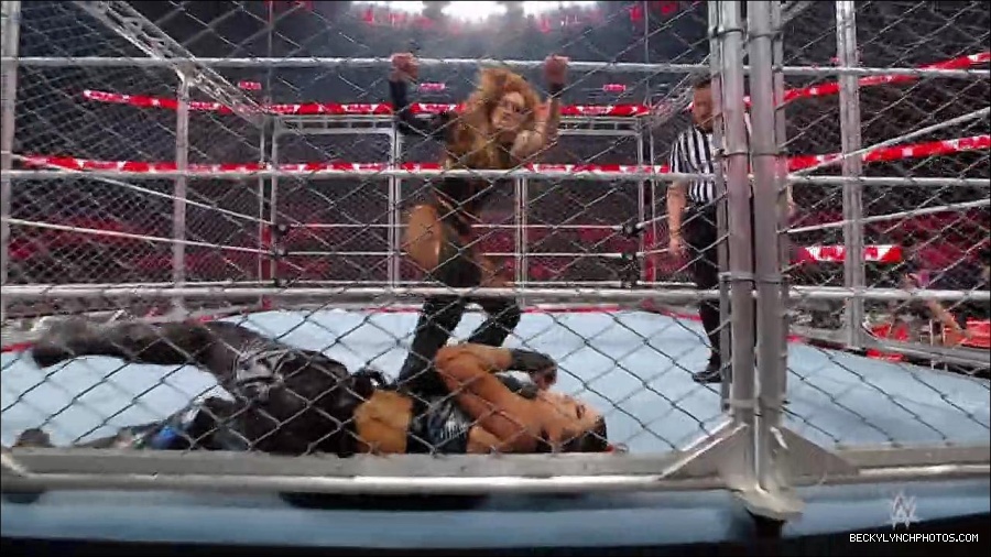 WWE_Monday_Night_RAW_2023_02_06_720p_HDTV_x264-Star_mp4_007242366.jpg