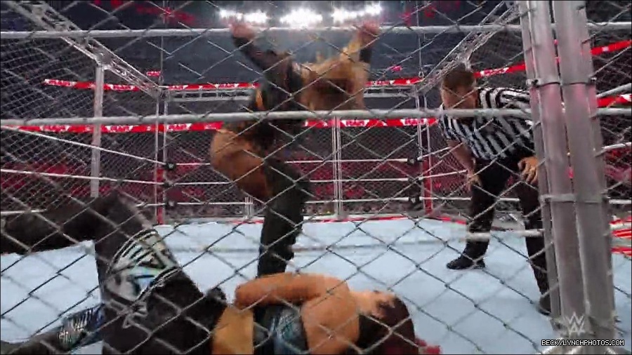 WWE_Monday_Night_RAW_2023_02_06_720p_HDTV_x264-Star_mp4_007243966.jpg