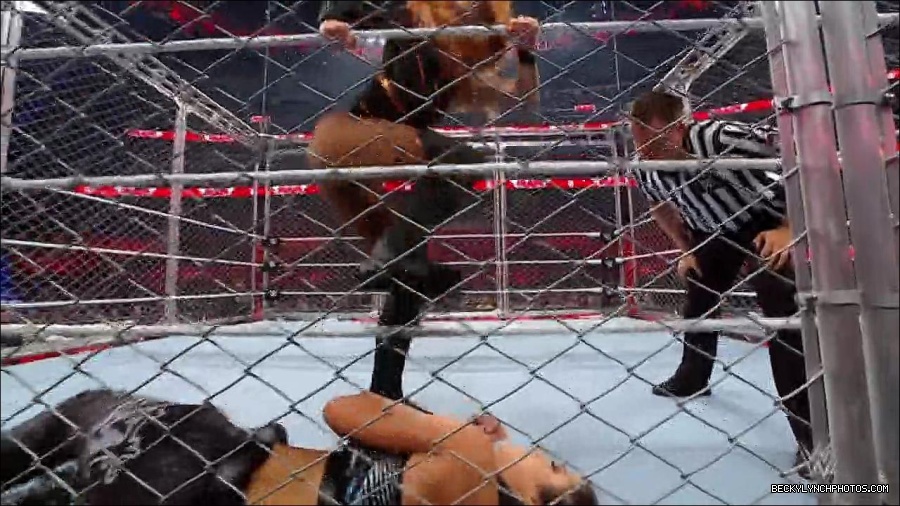 WWE_Monday_Night_RAW_2023_02_06_720p_HDTV_x264-Star_mp4_007244366.jpg