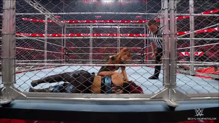WWE_Monday_Night_RAW_2023_02_06_720p_HDTV_x264-Star_mp4_007245966.jpg