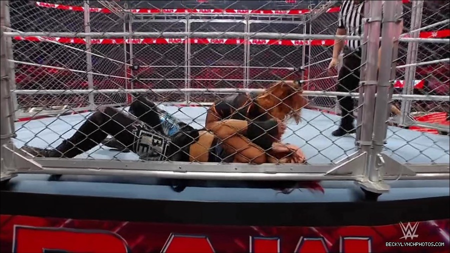 WWE_Monday_Night_RAW_2023_02_06_720p_HDTV_x264-Star_mp4_007247166.jpg
