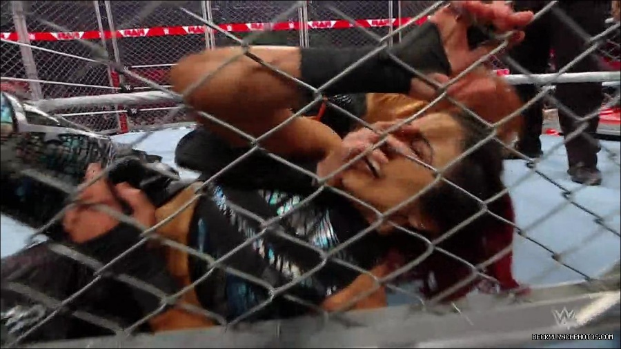 WWE_Monday_Night_RAW_2023_02_06_720p_HDTV_x264-Star_mp4_007248366.jpg