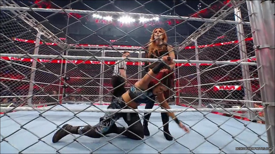 WWE_Monday_Night_RAW_2023_02_06_720p_HDTV_x264-Star_mp4_007265166.jpg