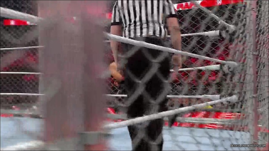 WWE_Monday_Night_RAW_2023_02_06_720p_HDTV_x264-Star_mp4_007272766.jpg