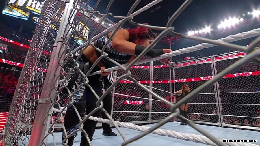 WWE_Monday_Night_RAW_2023_02_06_720p_HDTV_x264-Star_mp4_007278366.jpg