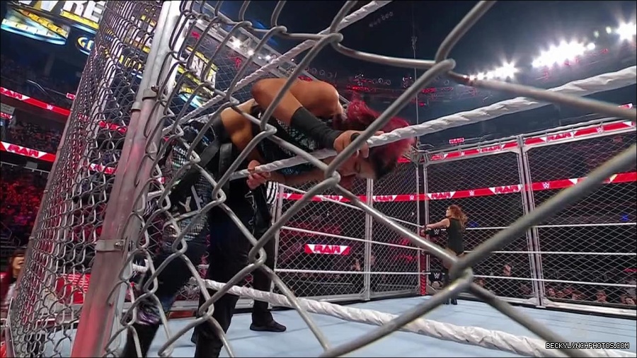 WWE_Monday_Night_RAW_2023_02_06_720p_HDTV_x264-Star_mp4_007279166.jpg