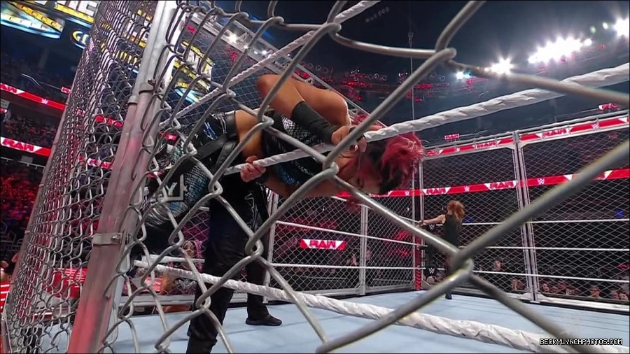 WWE_Monday_Night_RAW_2023_02_06_720p_HDTV_x264-Star_mp4_007279566.jpg